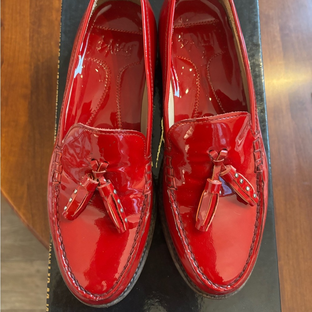 Damy, made in Italy, Red Patent Leather Loafers with Tassels. Size 35 1/2.